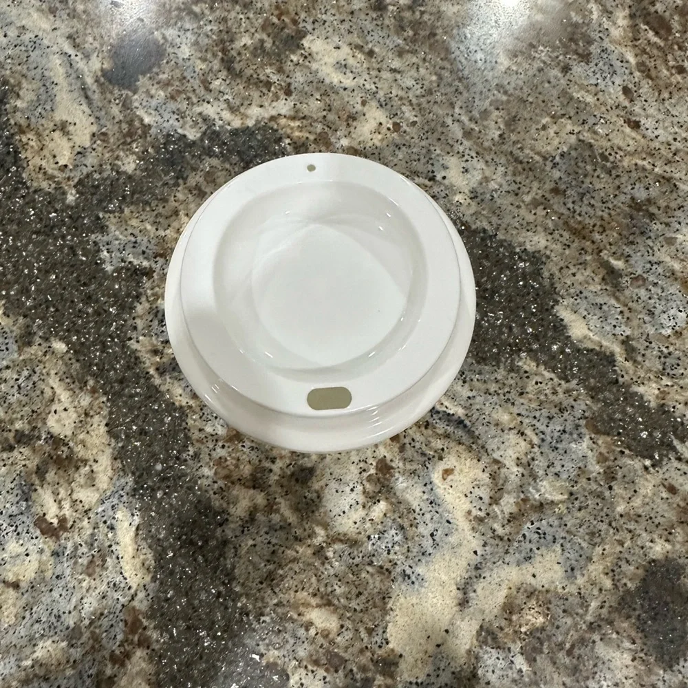 Cup | Exclusive Christmas Starbucks Tumbler - Picture 3 of 3